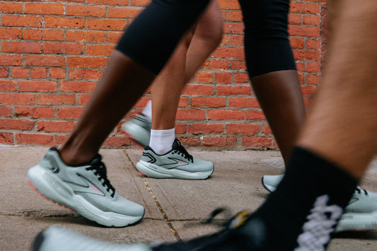 Los mejores tenis para caminar por la ciudad para tu rutina diaria.