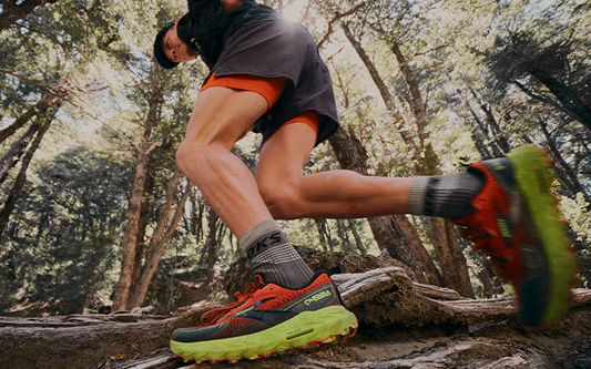 Conquista cada sendero con los tenis de senderismo Brooks
